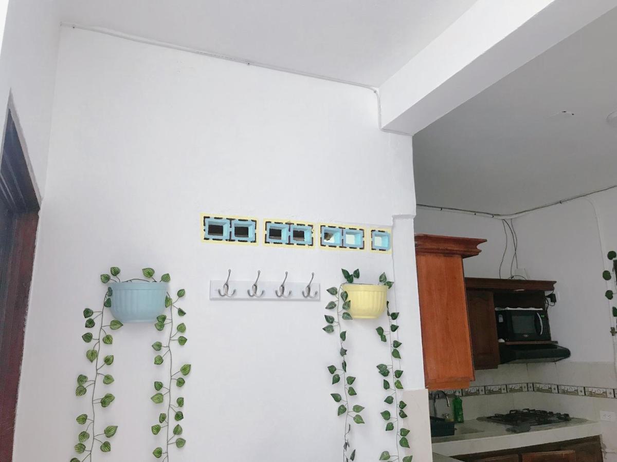 Confortable Habitacion En Apartamento Amoblado Jardin Exterior photo