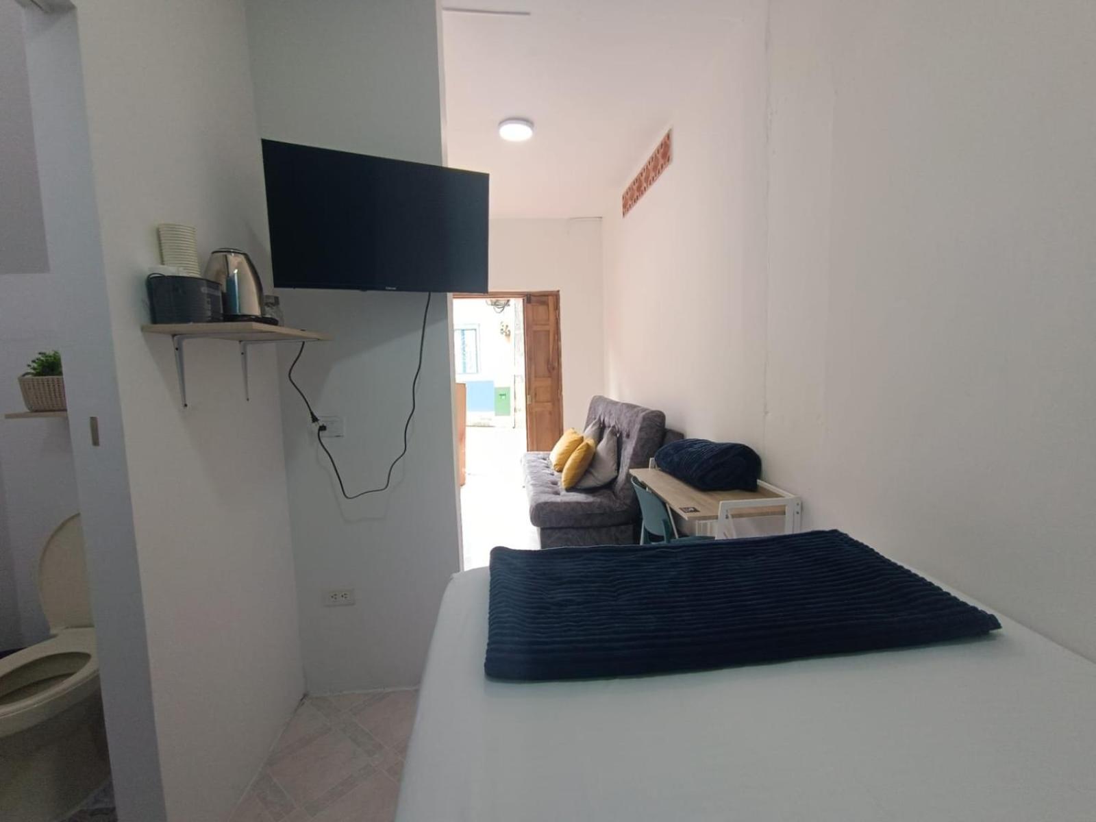Confortable Habitacion En Apartamento Amoblado Jardin Exterior photo